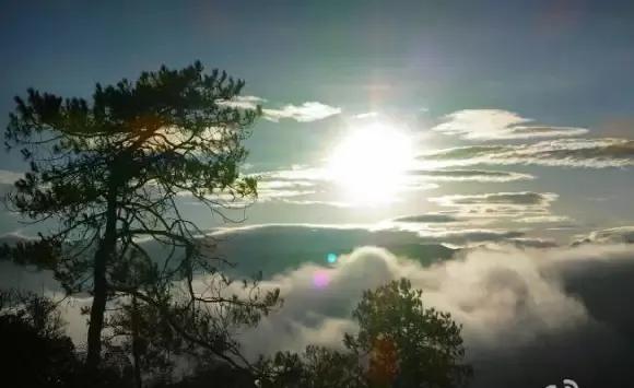 2015年9月9我上了剑川石宝山金顶寺