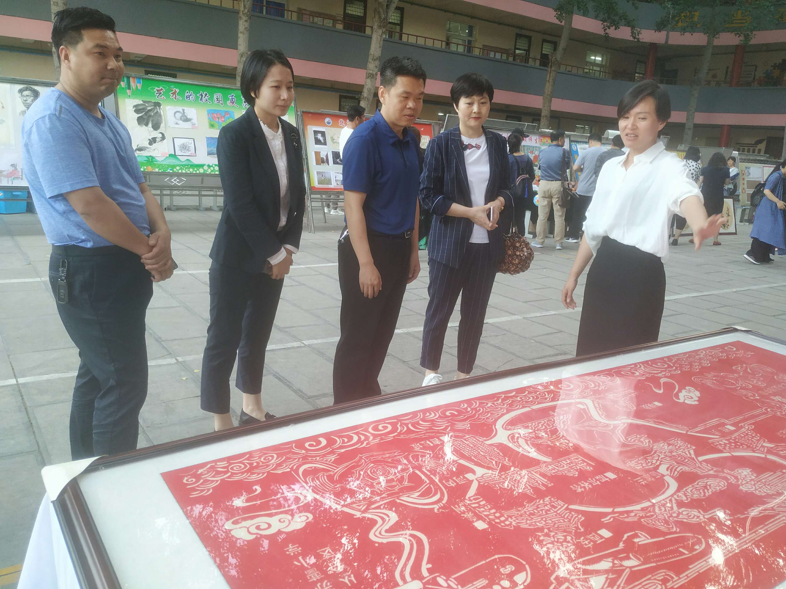 灏忓缁忓吀璇佃娲诲姩鍦嗘弧钀藉箷,灏忓瀹岀編鏀跺畼鍥炲繂鎴愰暱鍘嗙▼