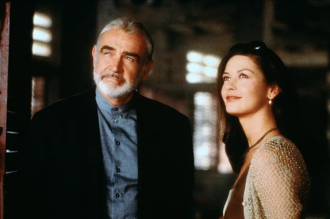 凯瑟琳泽塔琼斯偷天陷阱红外线,凯瑟琳泽塔琼斯偷天陷阱剧照