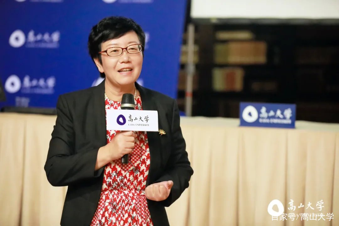 李霞个人资料有几个孩子,李霞家庭育儿