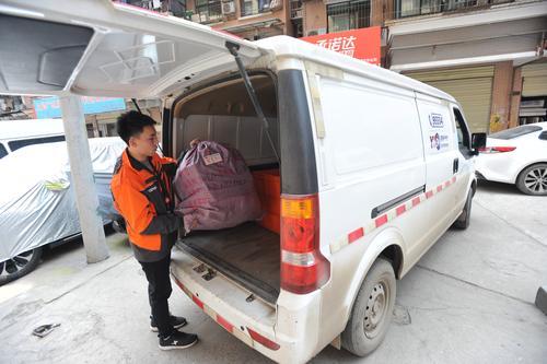 坐办公室不如跑外卖,坐办公室不如送外卖