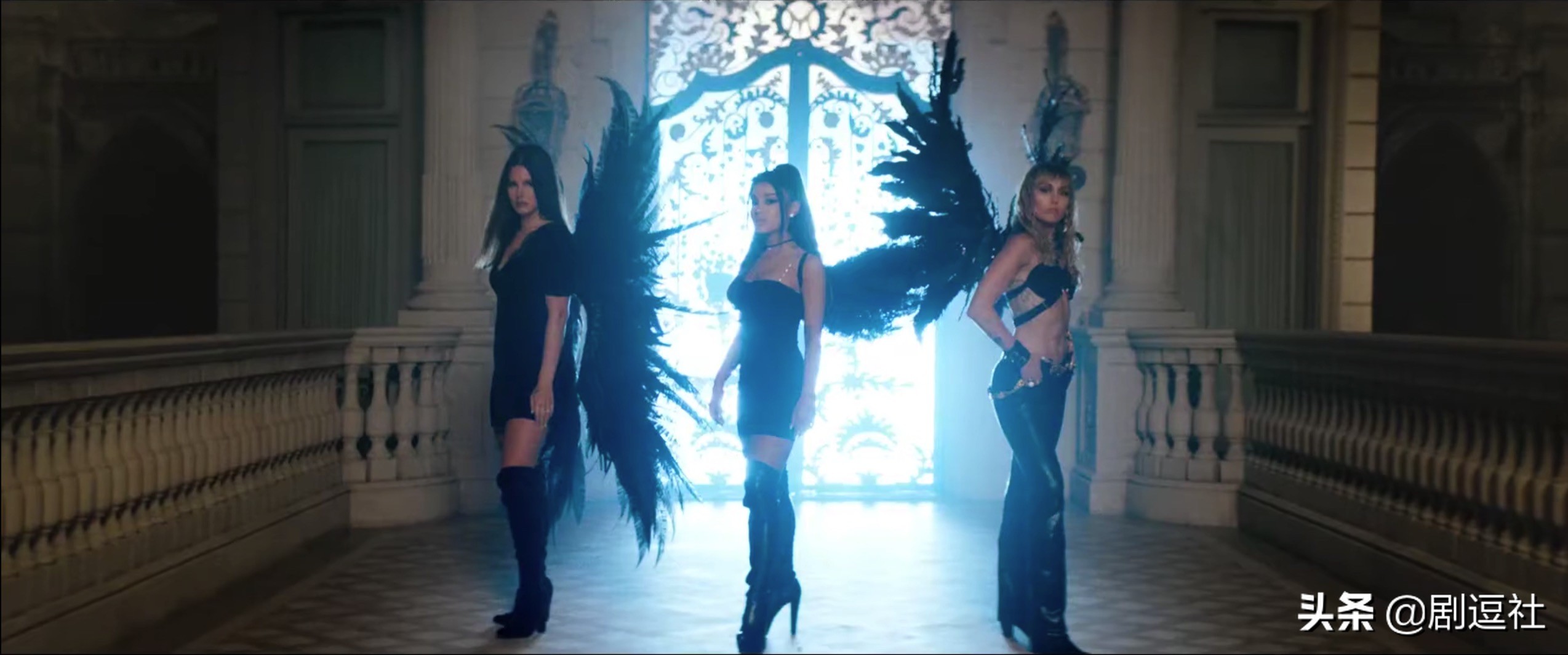 史诗级电影主题曲震撼发布，A妹麦粒打雷姐变身“霹雳娇娃”