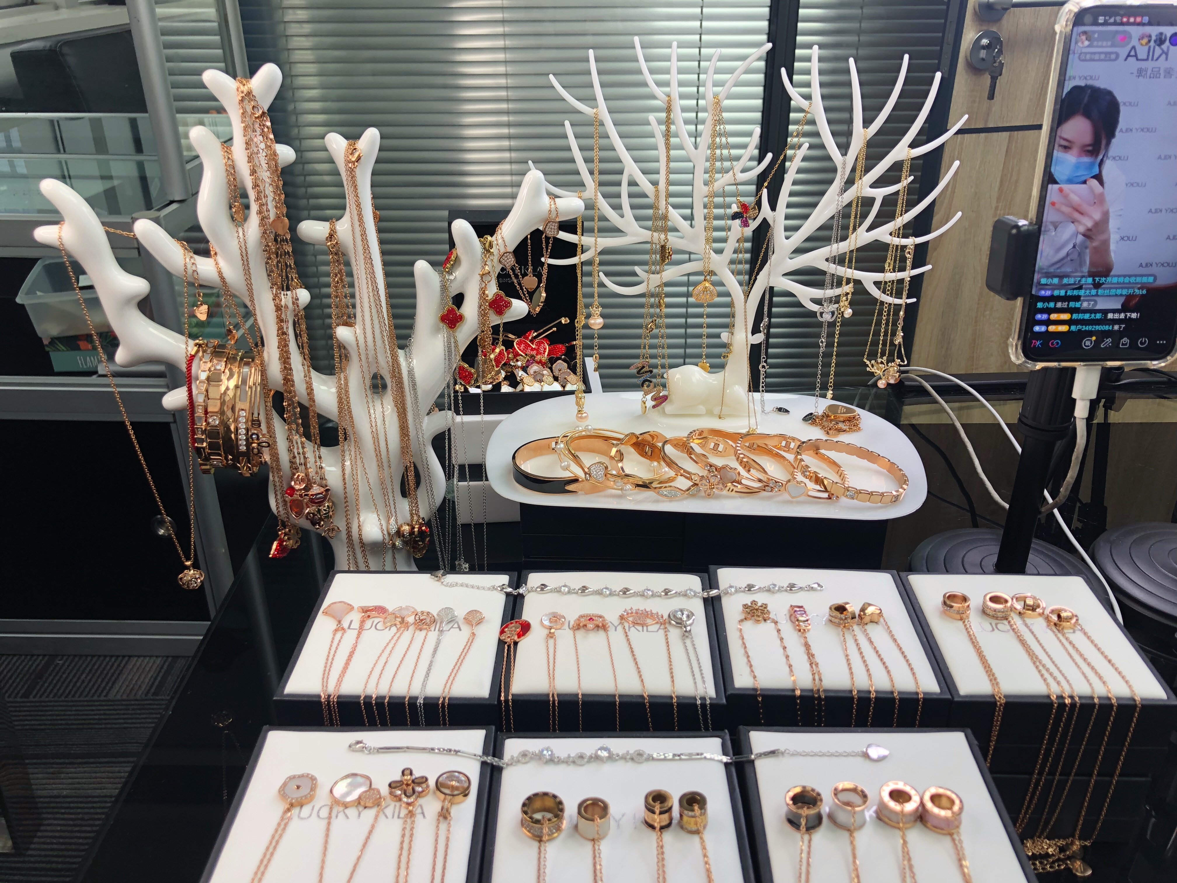 不买APM，就买幸运吉拉