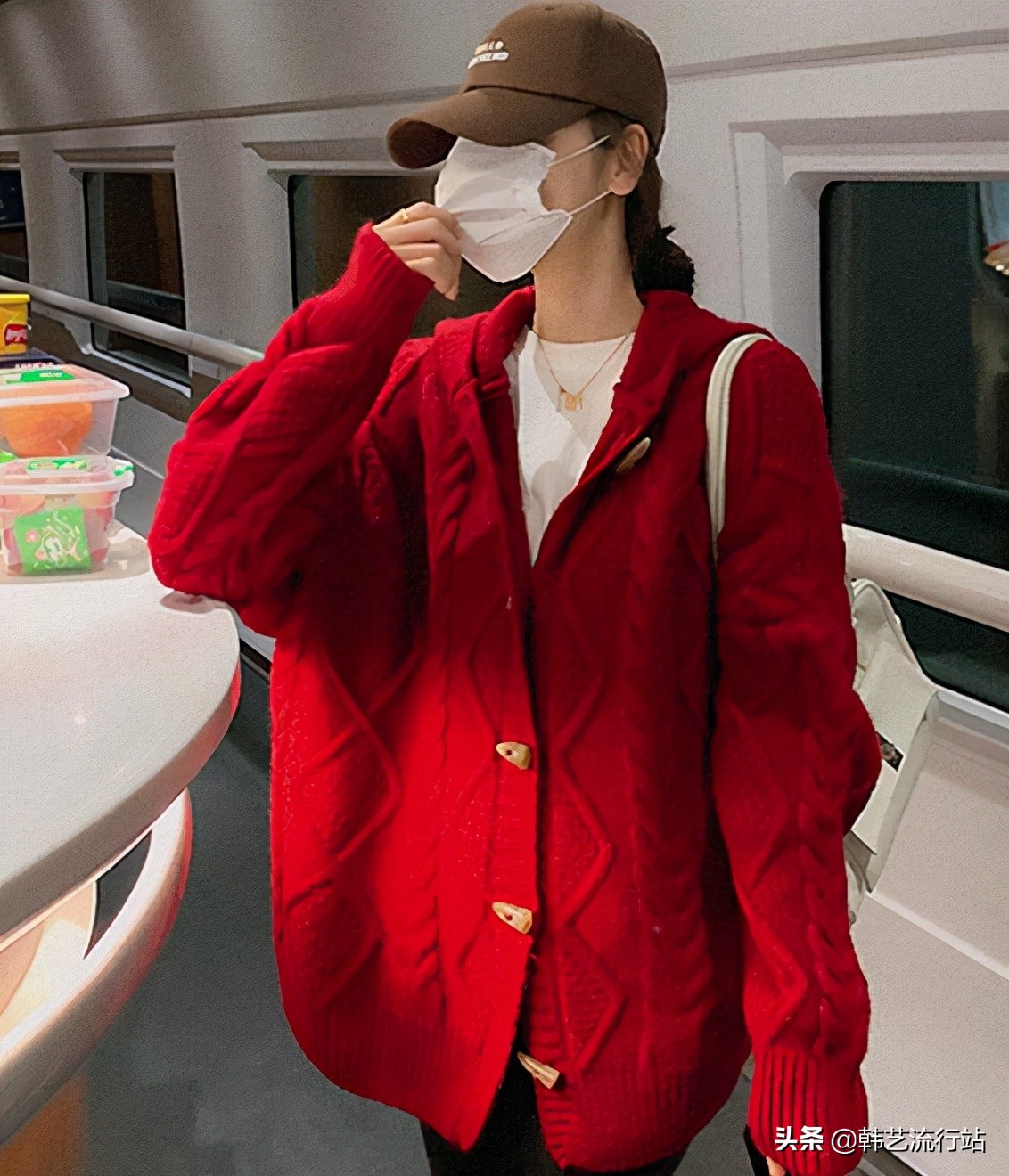 韩国2022春夏流行毛衣款式大全,今年韩国最流行的毛衣长款