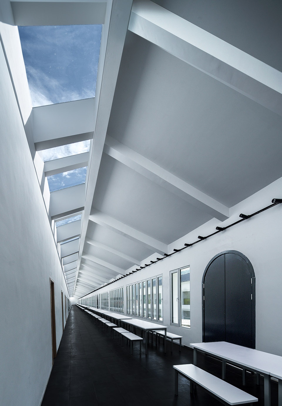 秦岭深处特色餐厅,秦岭山下100米食堂