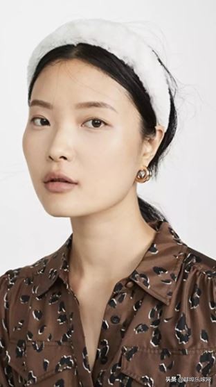 冬天参加婚礼穿什么好看又保暖,冬季女款爆款婚礼