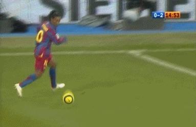 小罗征服伯纳乌拉莫斯,小罗征服了伯纳乌的球迷