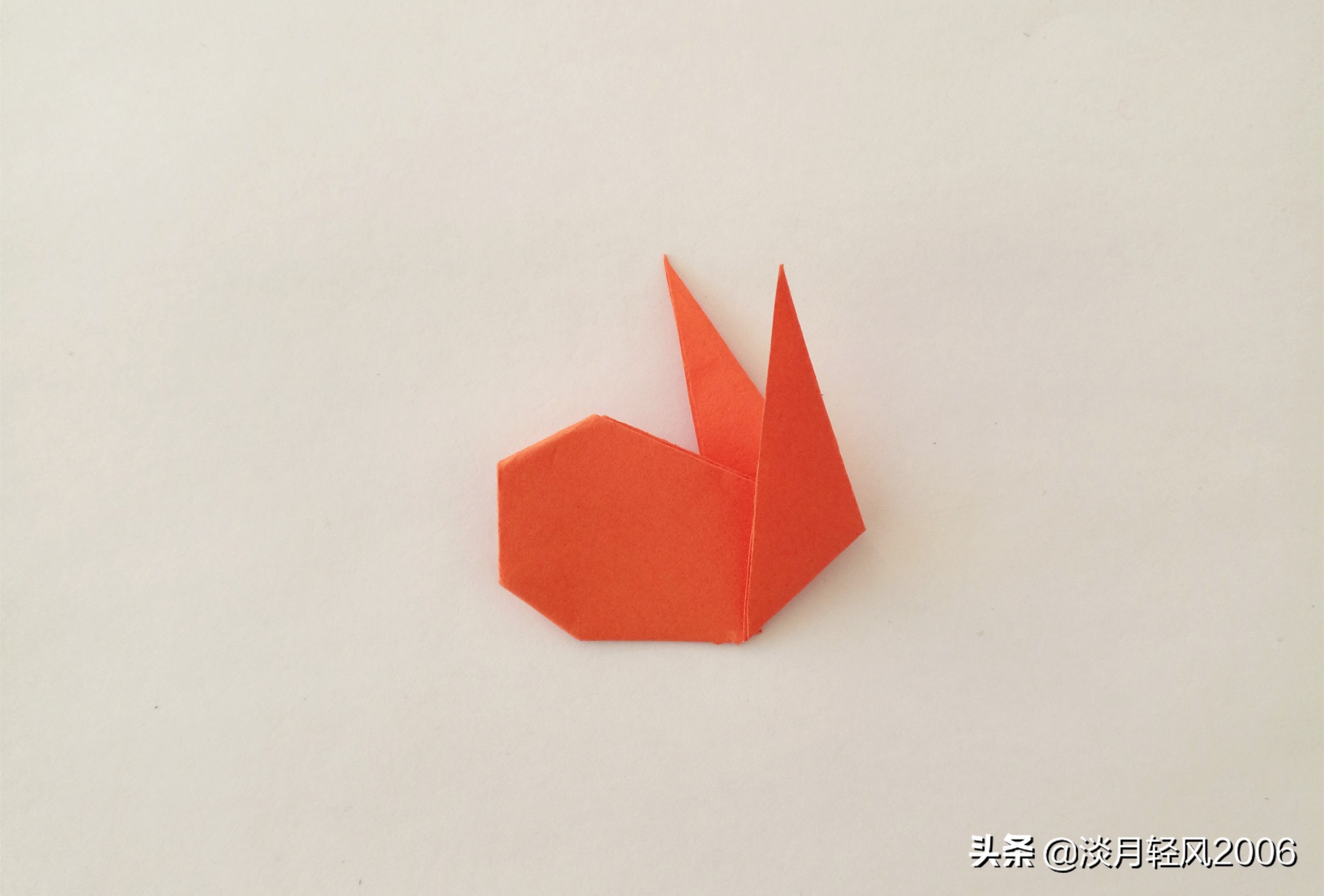 小兔子折纸正方形纸,折小兔子幼儿园手工折纸