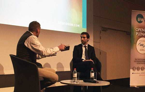 足球明星开化学公司，估值达百亿，还办了个杂志