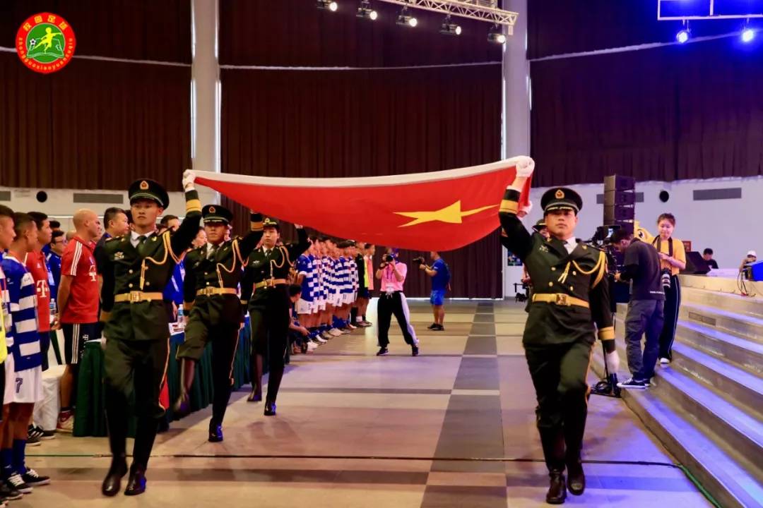 校园足球夏令营开营式,全国青少年足球夏令营在上海开营