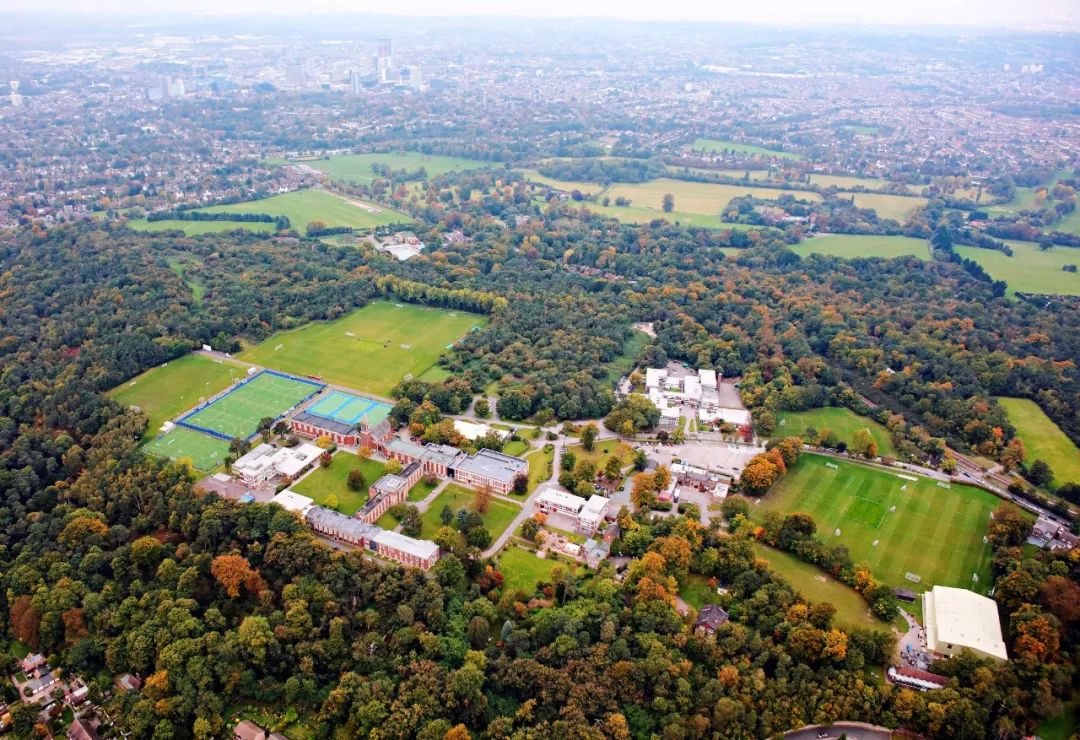 英国私校推荐之皇家罗素中学,英国24所罗素大学
