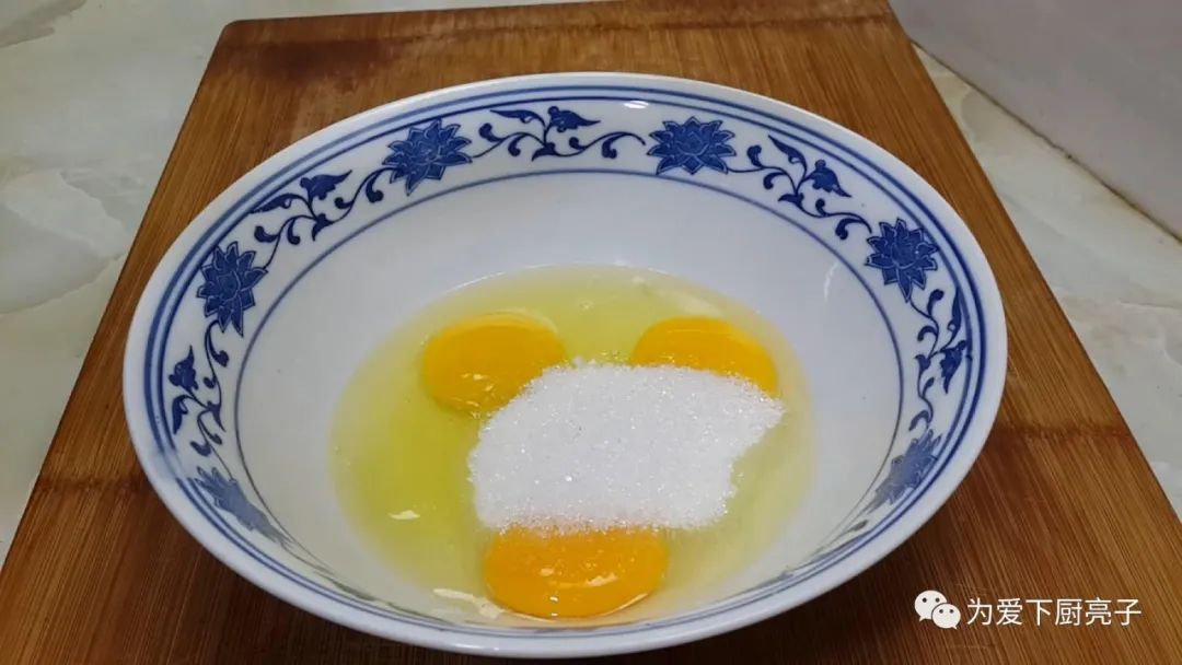 蛋糕怎样做好吃又松软,蛋糕最简单做法学会在家也能做