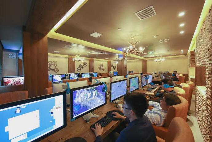 新华老三街夜市视频,新华区老三街夜市