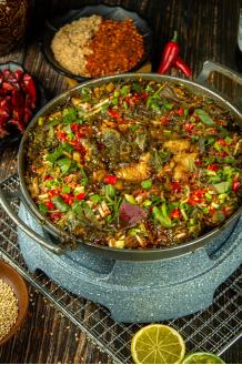 《李不管把把烧VS何师烧烤，谁更胜一筹？》