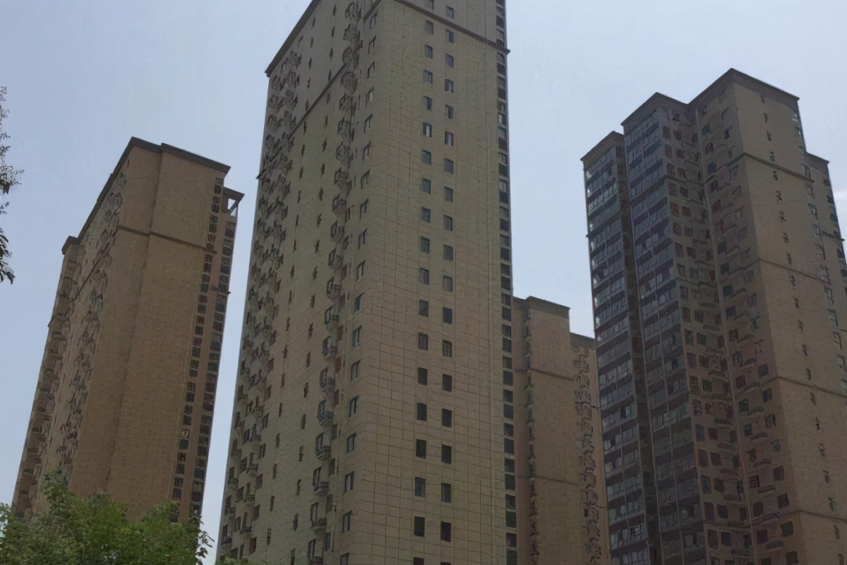 西安300名业主住进烂尾楼后续,西安烂尾房业主自救