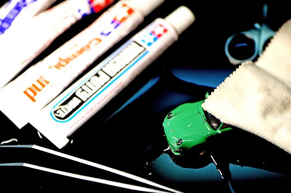 玩汽车玩具模型,玩玩具模型车