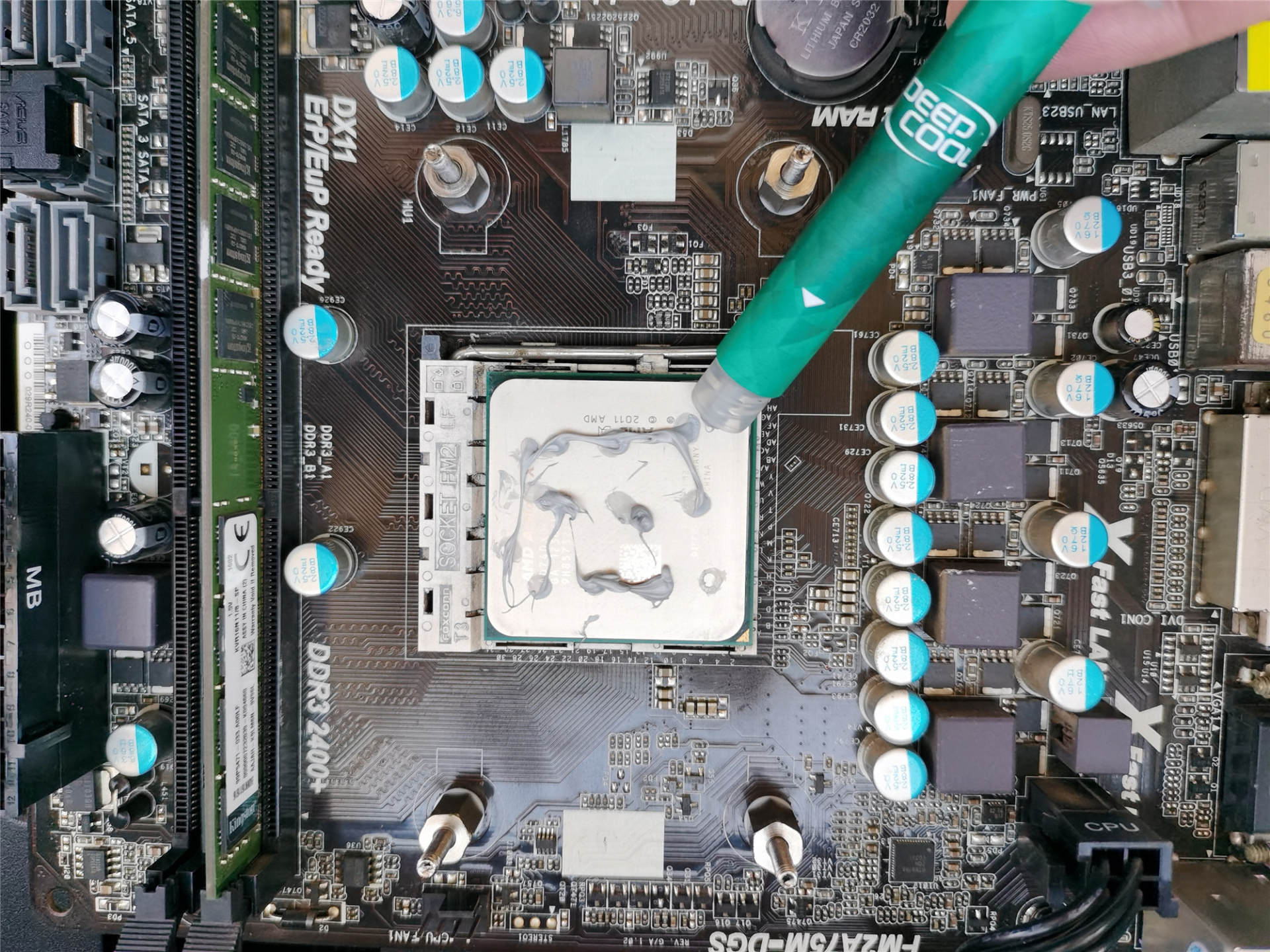 电脑一年清理几次灰,电脑清理灰尘后崩溃