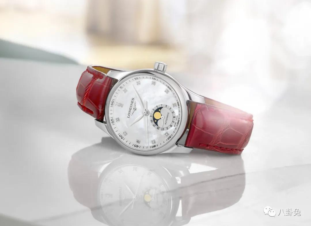 2万多元经典款也可以很时髦,经典款10年不过时怎么穿都好看