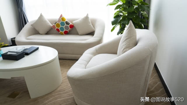 探秘国内首家足球酒店，满眼是足球，美食“跑鞋”装