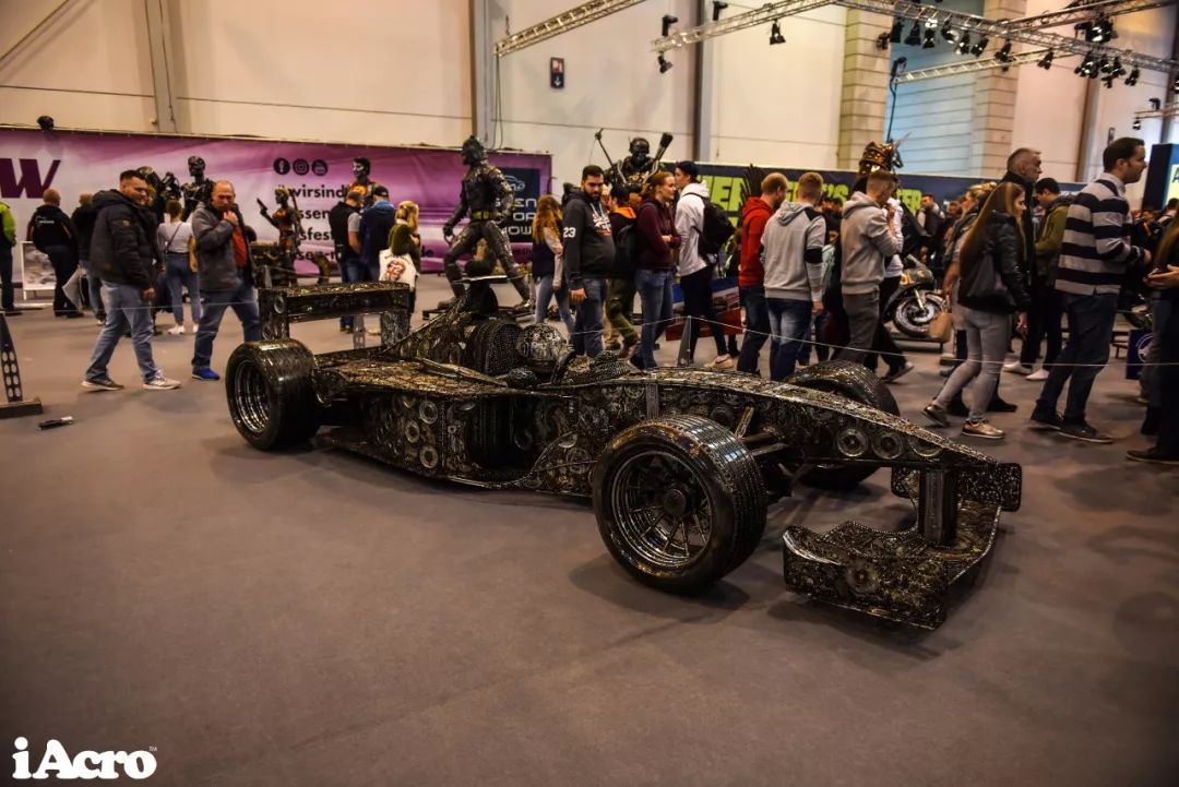 iAcroNavi——德国埃森改装车展之眼花缭乱上篇