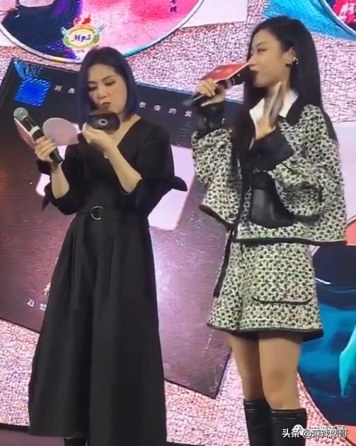 吹自己是铁粉，结果当场打脸，真社死啊…