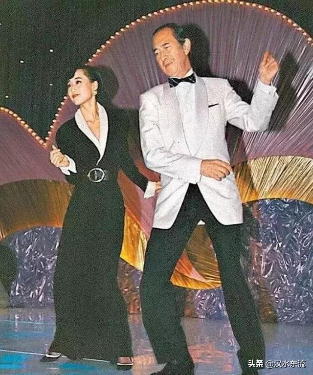 功夫皇帝被老外暴打,功夫皇帝挨揍的视频