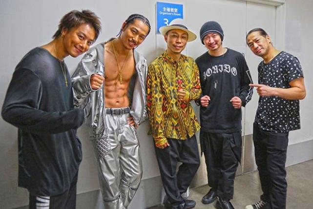 黑泽良平和林志玲相差几岁,黑泽良身材