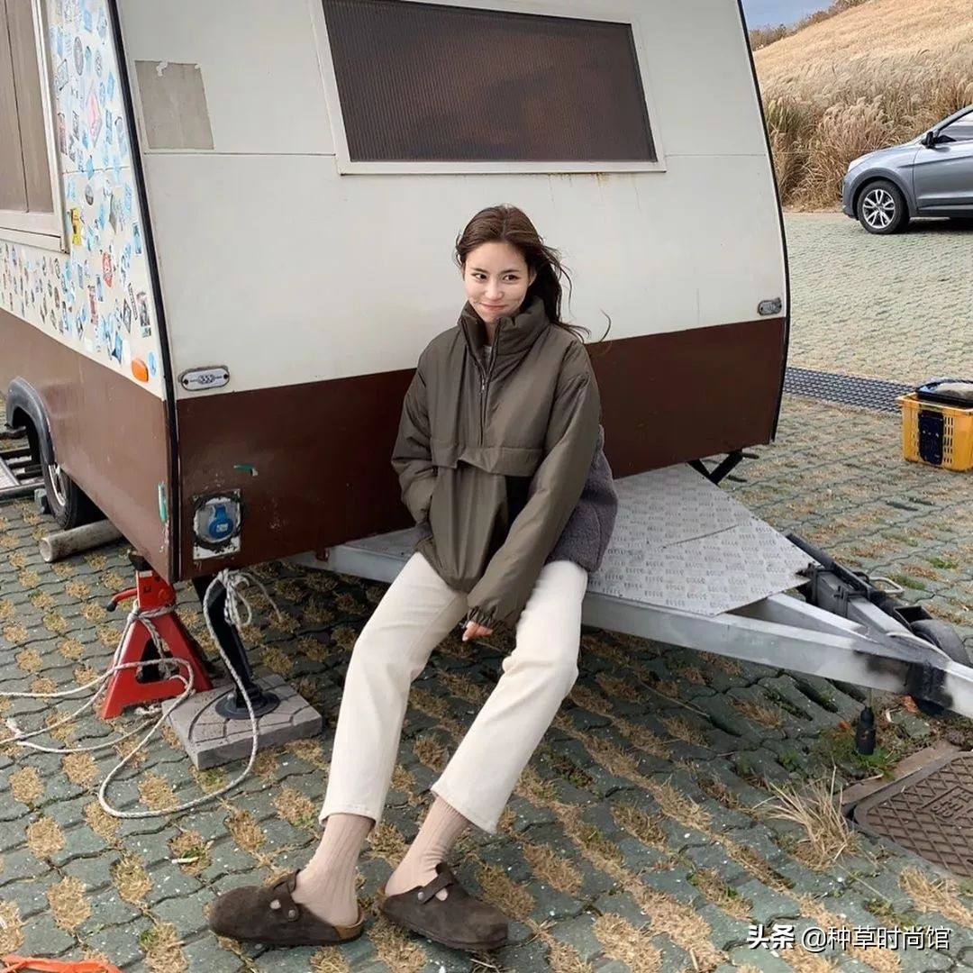 夹克直筒裤,夹克直筒裤穿搭