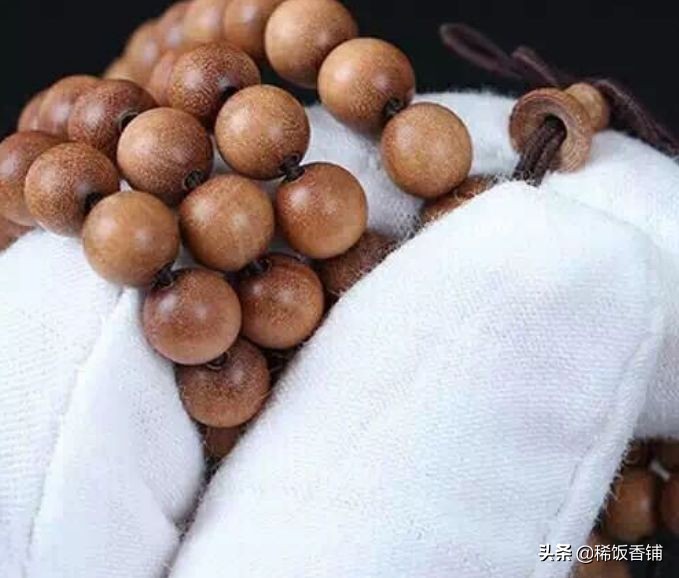 沉香手串遇到汗水会发霉吗,沉香发霉处理后有毒吗