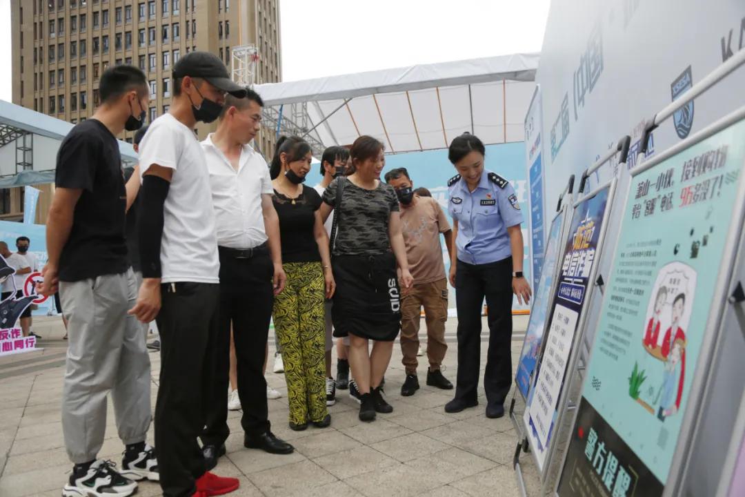 实况足球比赛出场动画,实况足球蓝色监狱球员上阵