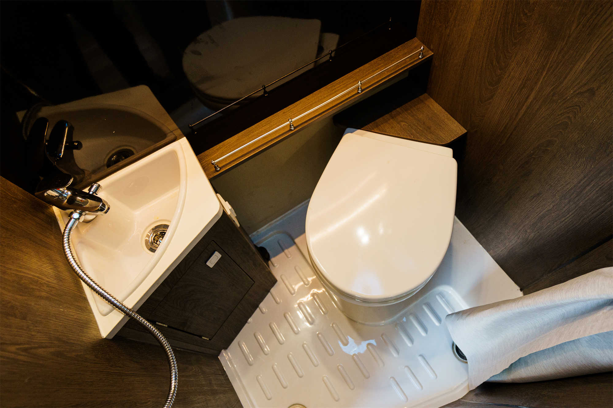 宇通c670房车最新款,宇通房车c553