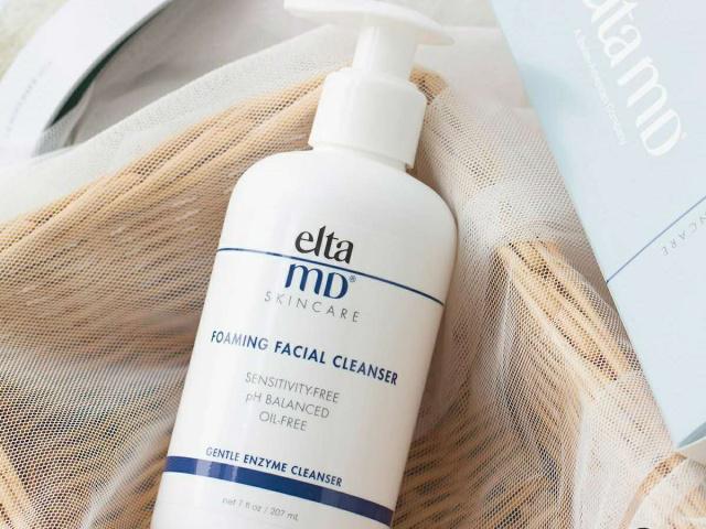 男士控油洗面奶哪一款比较好用,洗面奶男士控油祛痘印去黑头推荐