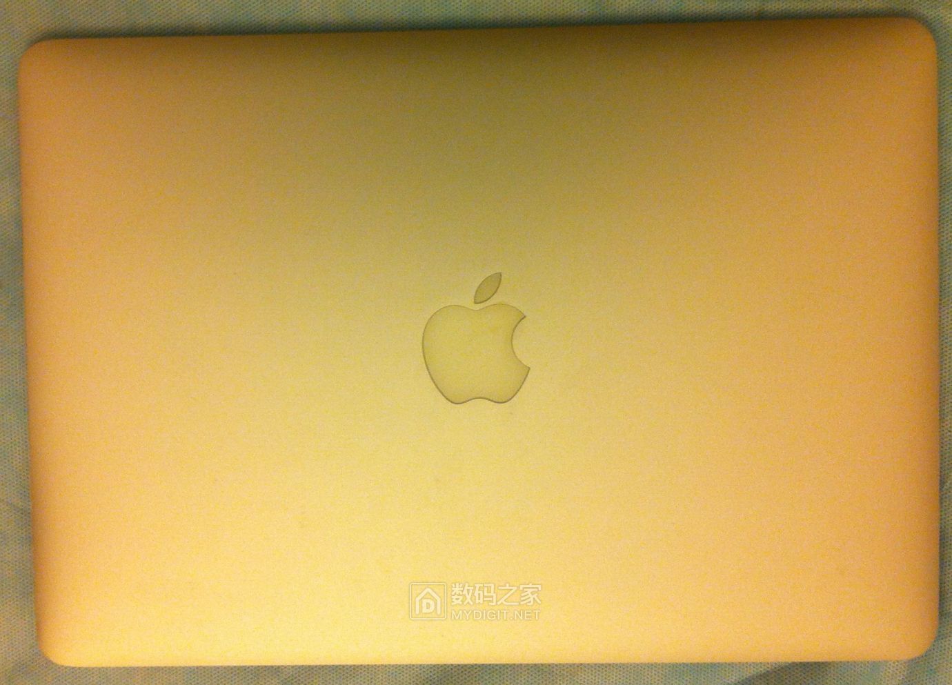 苹果笔记本macbookair7999,苹果笔记本11.6寸macbookaira1370