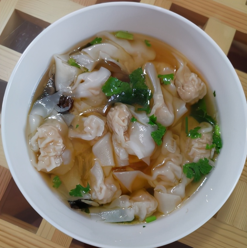早餐吃馄饨该怎么做汤底,早餐馄饨最简单的吃法