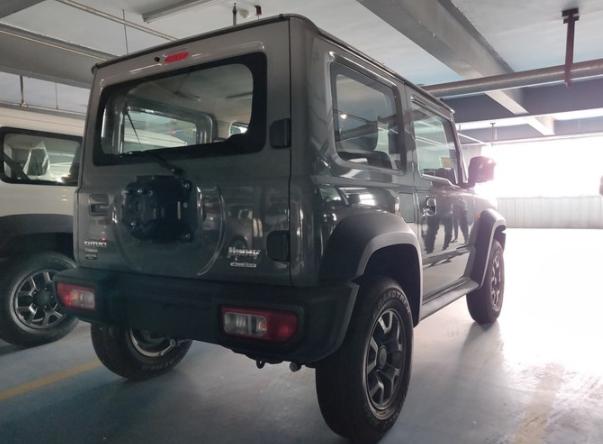 新款铃木吉姆尼售价高达27万,铃木吉姆尼哈弗h9