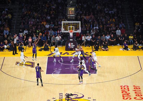 让詹皇起鸡皮疙瘩，让冷面小卡激动不已，斯台普斯到底有多神奇？