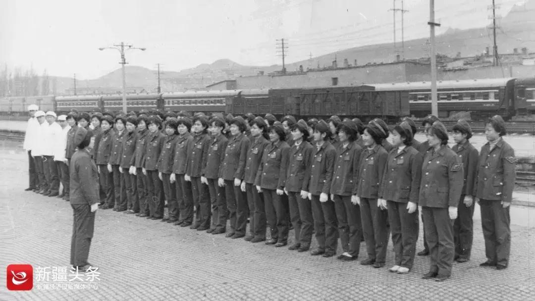 荣耀六十年,伊犁荣耀60年