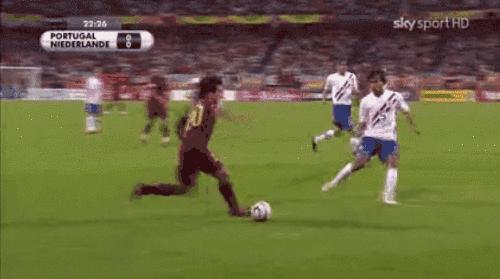 16张黄牌四张红牌的比赛,16张黄牌4张红牌裁判