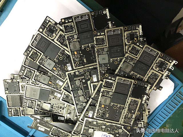 微软surfacepro5屏幕无法满屏,微软surfacepro5闪屏怎么修复