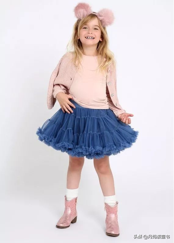 夏季流行的裙子童装,夏天连衣裙短袖童装