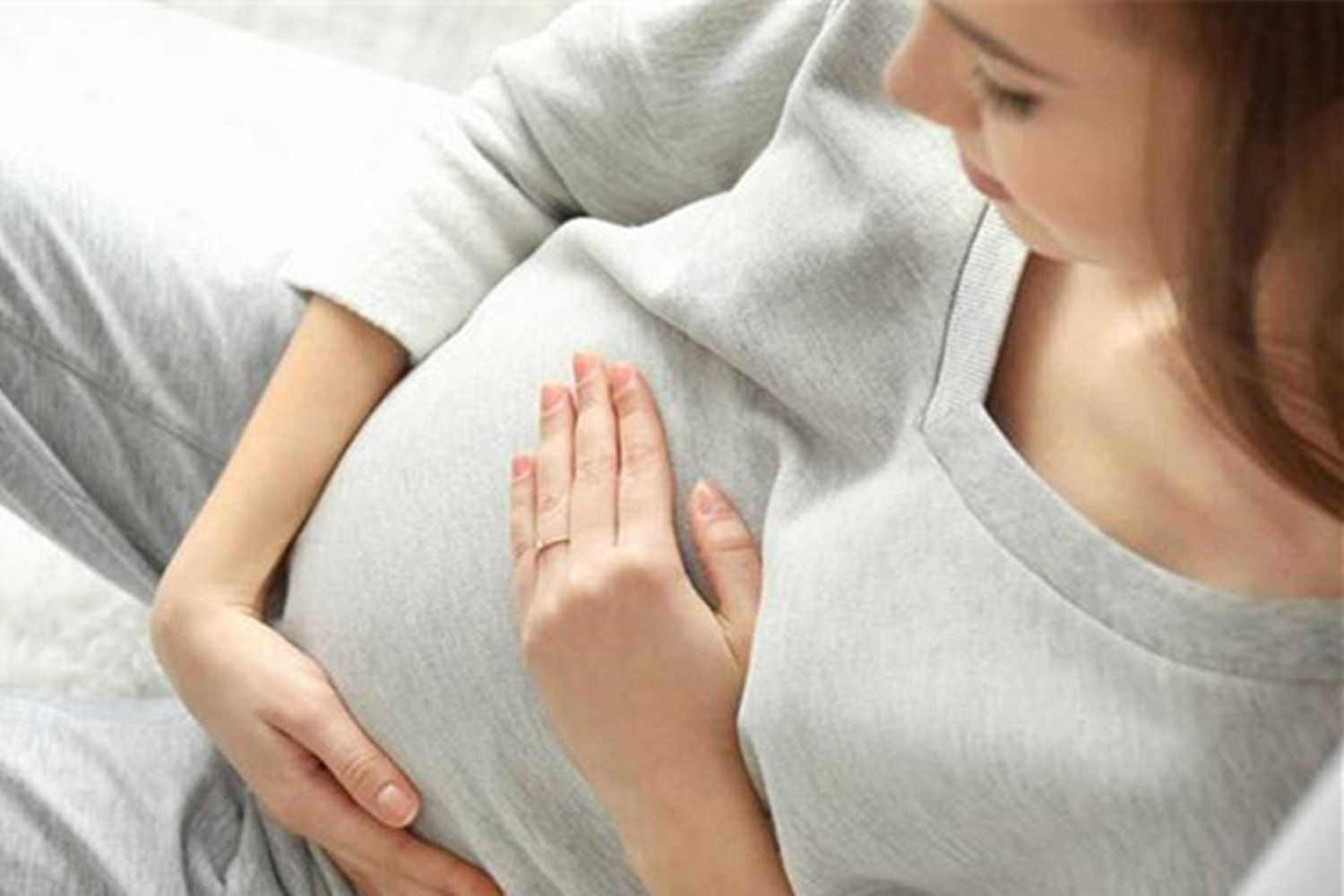 孕期不同阶段胎动规律也不同，了解三个技巧，才能正确数出胎动