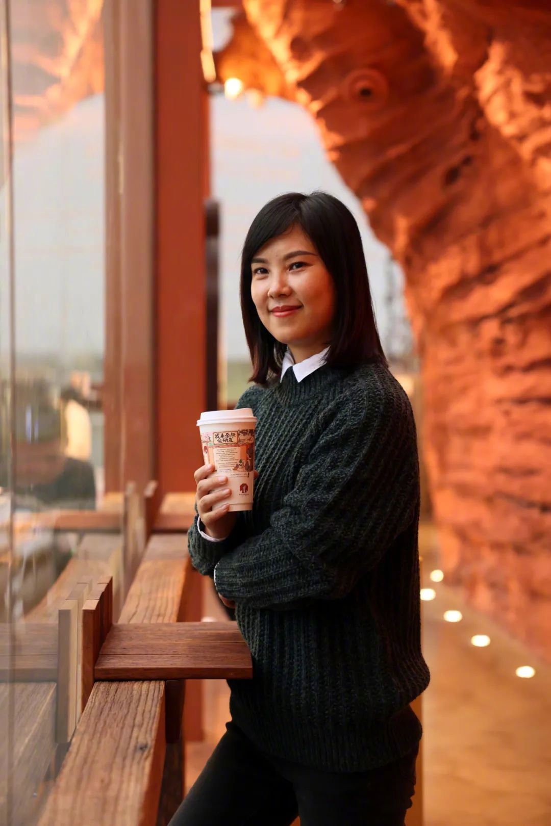 茶颜悦色高颜值奶茶,网红奶茶茶颜悦色真的好喝吗