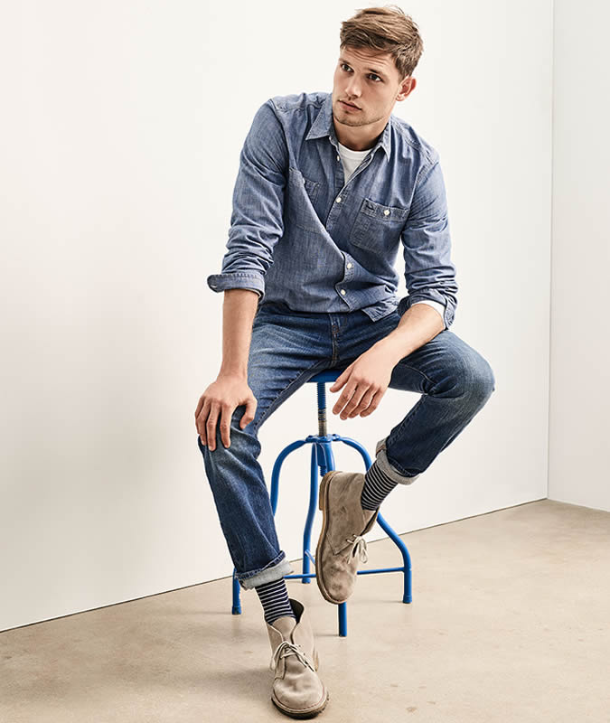 靴子怎么搭棉牛仔裤,牛仔裤怎么穿到靴子里