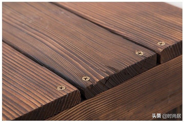 家庭花架放什么样的花盆好看,怎样做的花盆放在花架上才好看