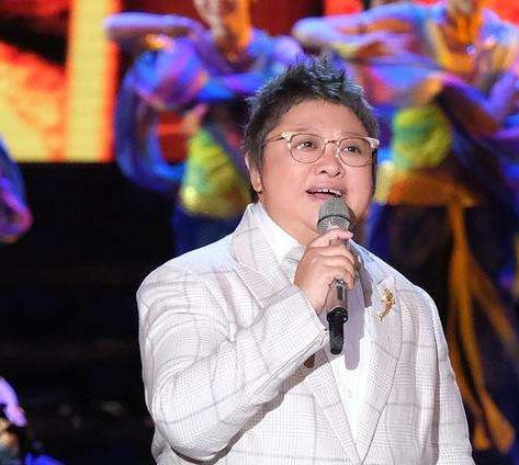 奶奶卖老冰棍,老奶奶卖雪糕帮助大山里的孩子