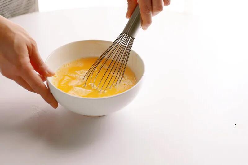 布丁蛋羹的做法视频,带盖蒸煮布丁式蛋羹