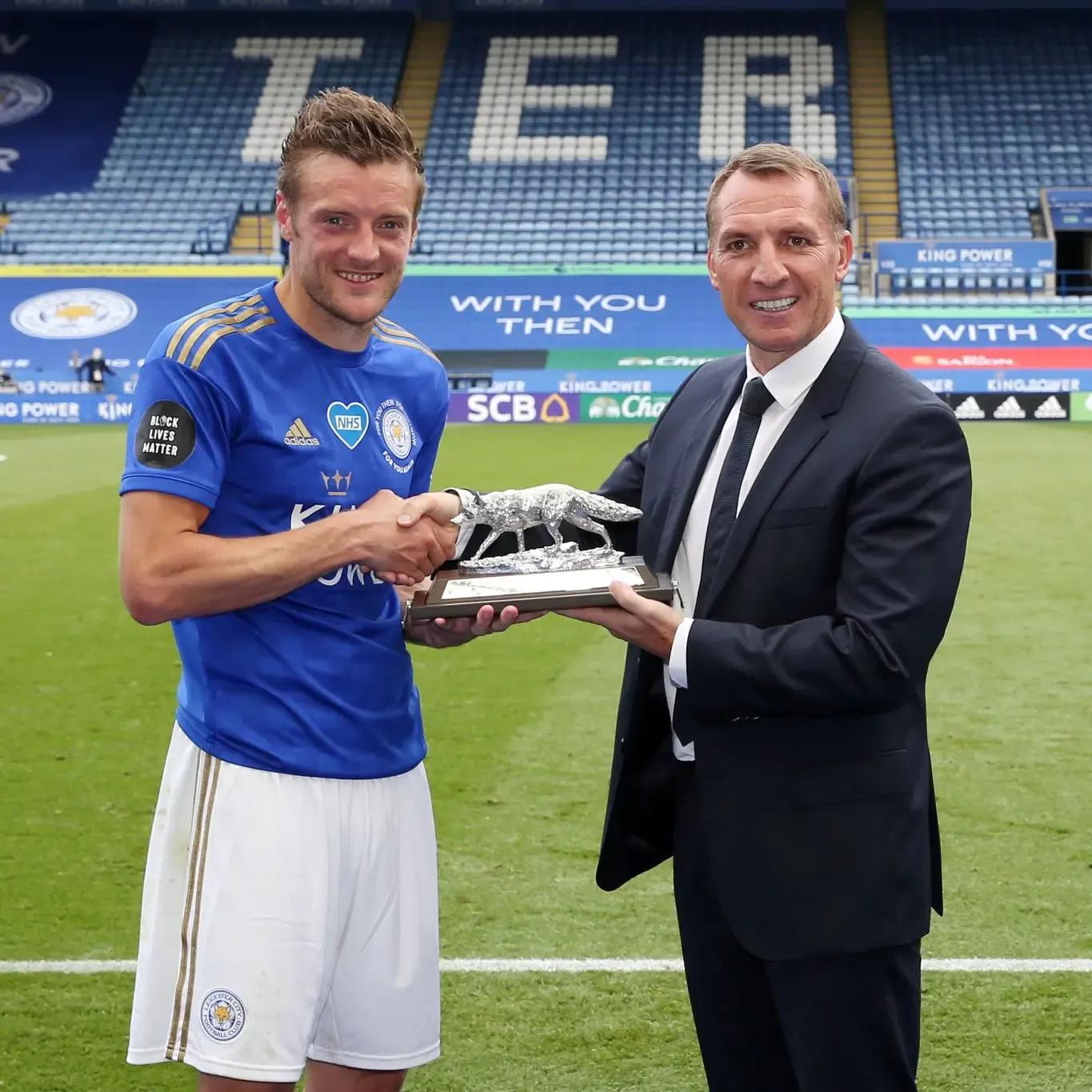 瓦尔迪狐狸城巅峰,狐狸城会给瓦尔迪立雕像吗