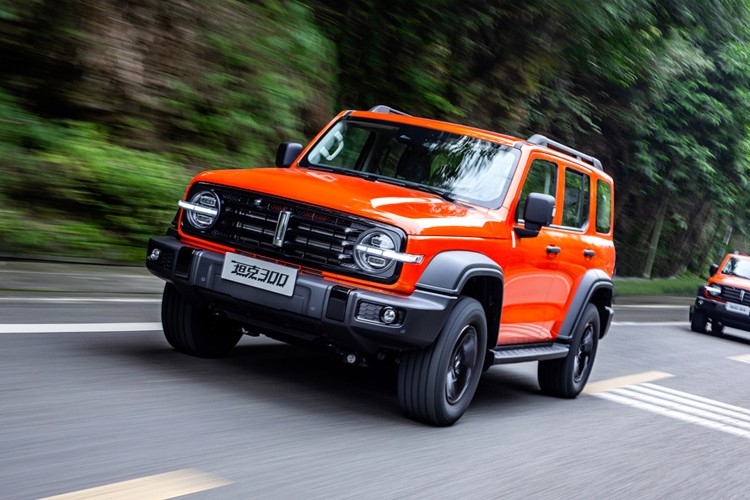 只管踩油门,剩下交给“夸戳”!奥迪四驱强在哪?