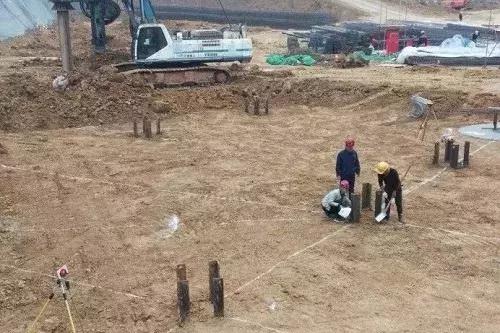 深基坑安全马道样板图,深基坑样板施工图解