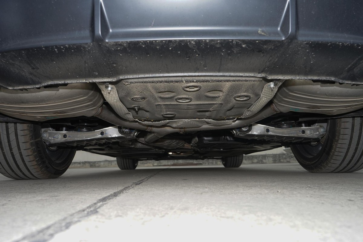 19款a4l的quattro是全时四驱吗,顶配a4l四驱quattro测试